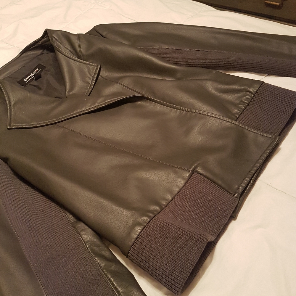 Sz M. Buttery Soft Faux LeatherJacket.
